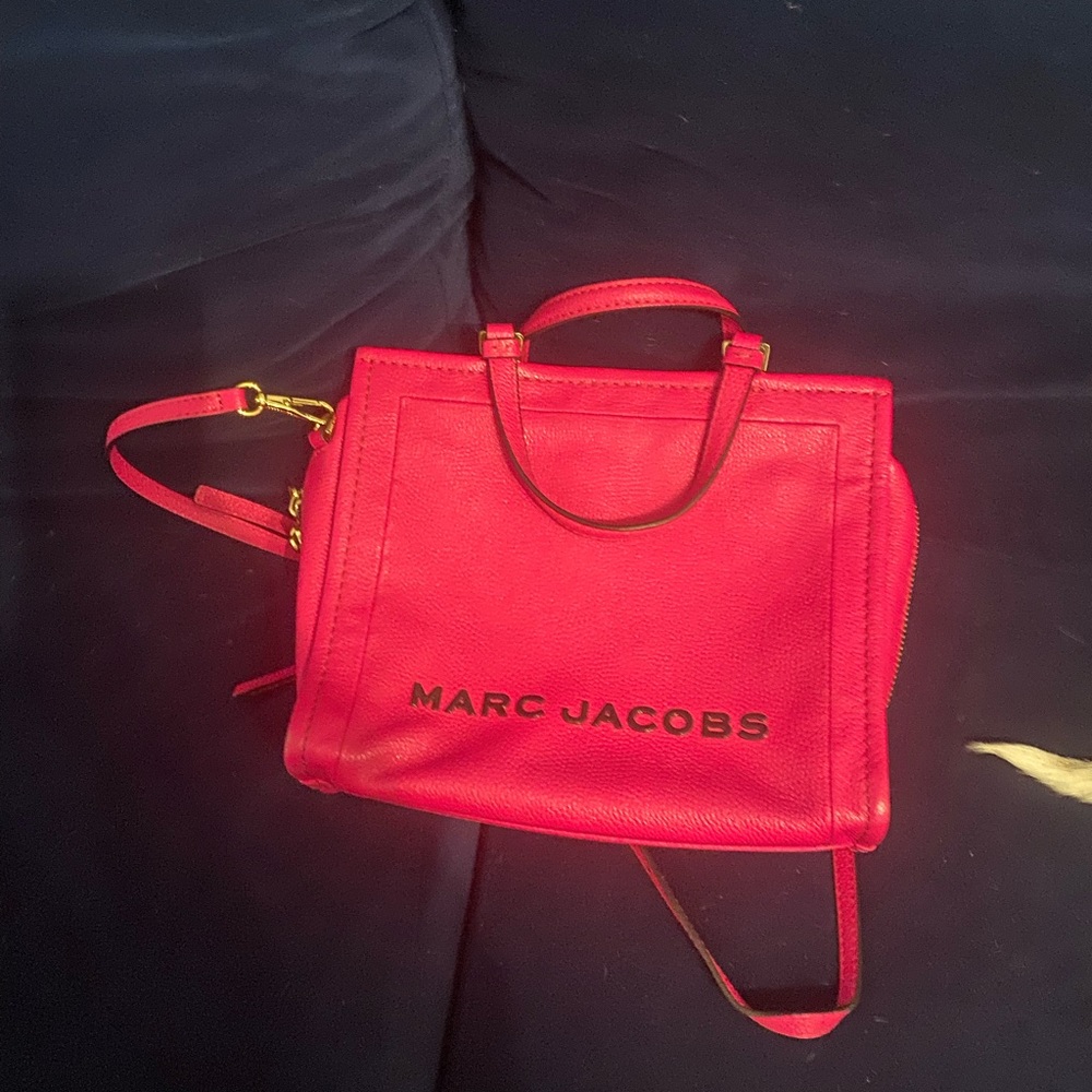 Perfect condition neon pink leather Marc jacobs hand bag